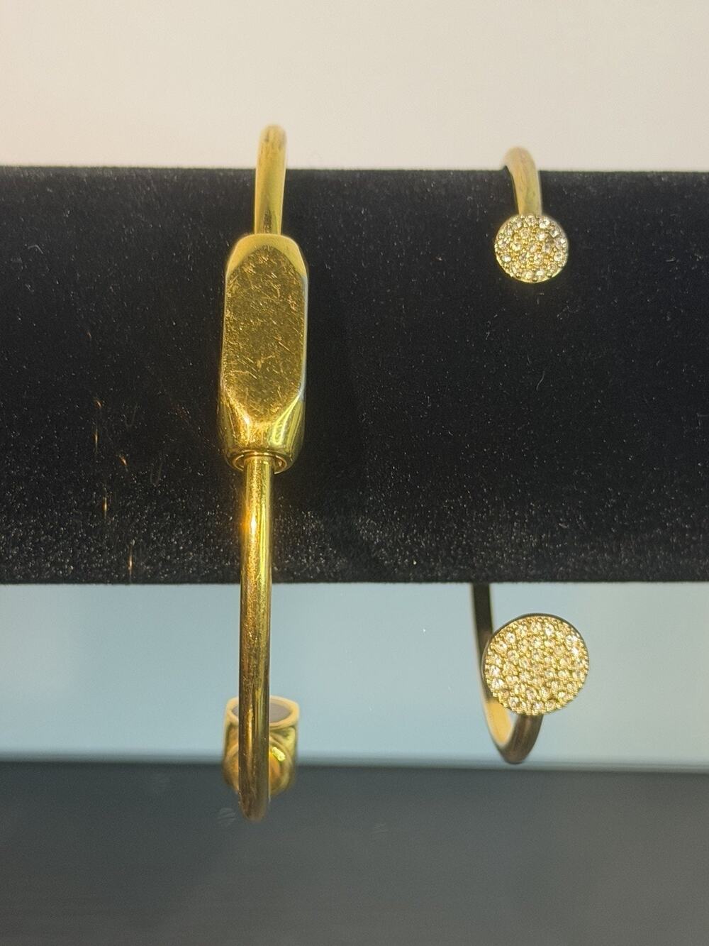 Lot of 2 Gold Tone Cuff Bracelets Stella & Dot Pave Disc & Serenity 2000 6"